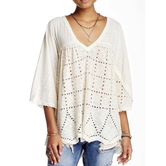 Free People "Summer Lovin" Linen Blend Frayed Trim Top Blouse Size XS $128 - Picture 4 of 9